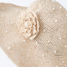 画像をギャラリービューアに読み込む, 手編み ナチュラル ラフィア フラワー コサージュ マダガスカル