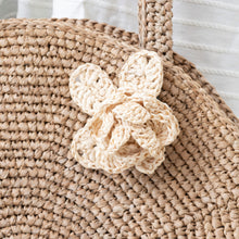 画像をギャラリービューアに読み込む, 手編み ナチュラル ラフィア フラワー コサージュ マダガスカル