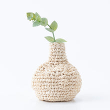 画像をギャラリービューアに読み込む, 手編み ナチュラル ラフィア インテリア バッグ 一輪挿し