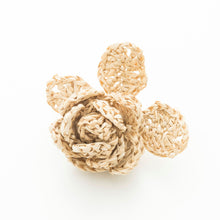 画像をギャラリービューアに読み込む, 手編み ナチュラル ラフィア フラワー コサージュ マダガスカル