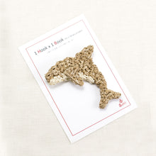 画像をギャラリービューアに読み込む, イルカブローチ_ BIR